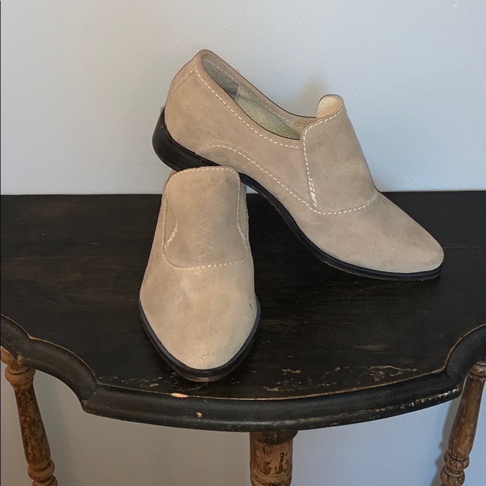 Shoe